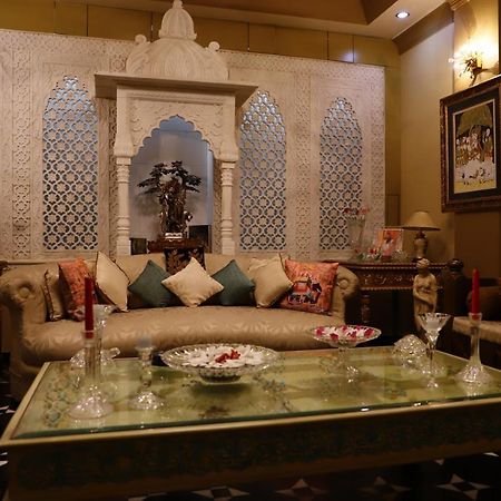 Aura Homestay Royal Villa Jaipur Buitenkant foto